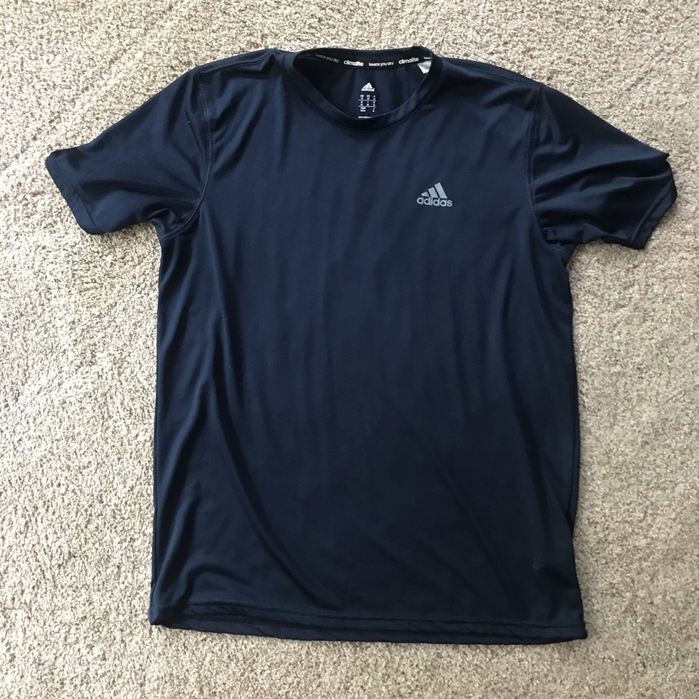 Men’s Adidas Navy athletic t shirt medium